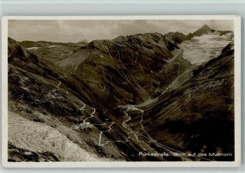 Furka - Furkastrasse Blick auf das Mutthorn