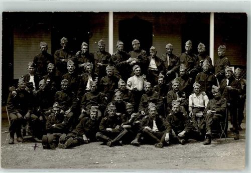 3270 Aarberg 1916 Privatfoto AK Soldatengruppe Feldpost Bat Depont 1 Ort handschriftlich