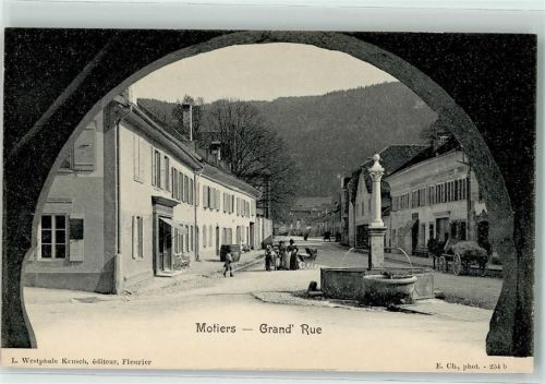 2112 Môtiers NE - Grand Rue Brunnen Kinderwagen Tor