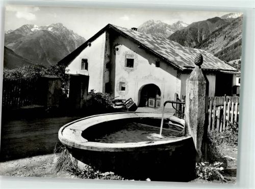 7545 Guarda - Dorfpartie Brunnen