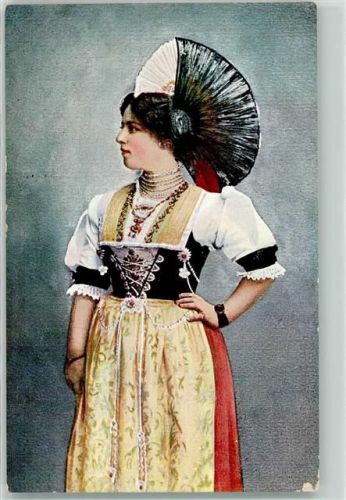 Trachtenfrau Festtracht