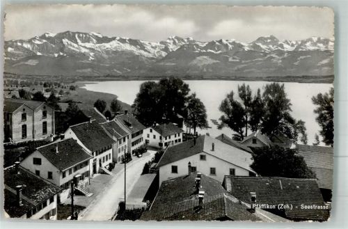 8330 Pfäffikon ZH Foto AK Seestrasse
