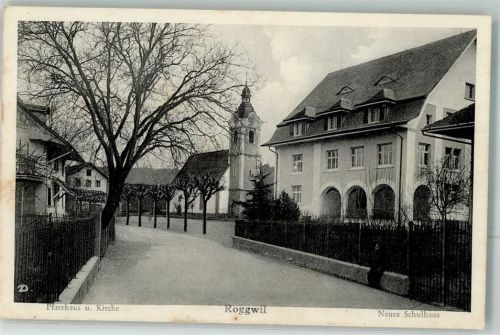 4914 Roggwil BE 1943 Foto AK Kirche Pfarrhaus Schulhaus