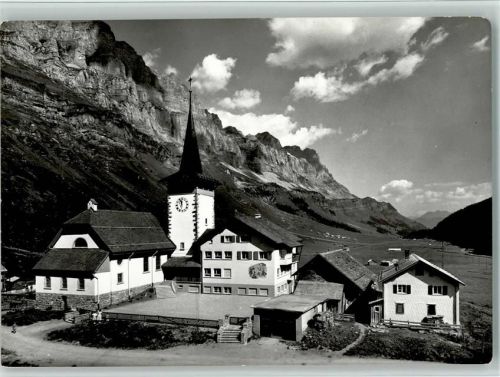 8751 Urnerboden - Kirche mit Schulhaus