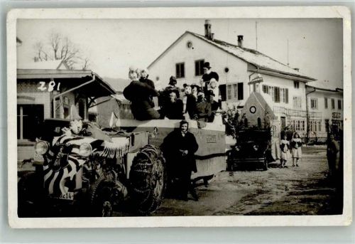 8000 Zürich Foto AK Fasnacht Traktor geschmückt