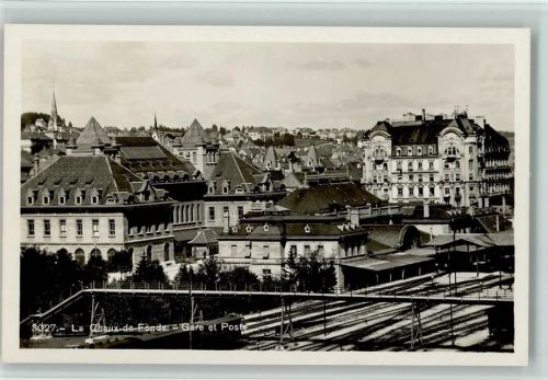 La Chaux-de-Fonds Gare et Poste Bahnhof Schweiz