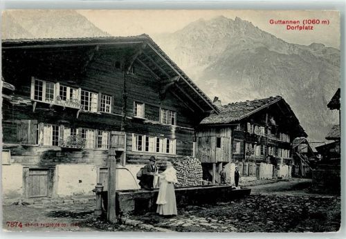 3864 Guttannen - Dorfplatz Brunnen