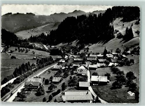 3766 Boltigen Gebrauchsspuren Fliegeraufnahme Weissenbach im Simmental