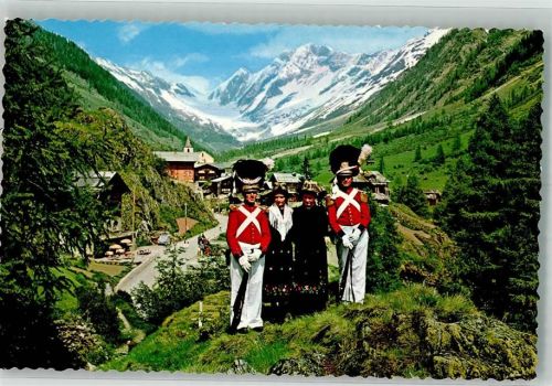 3919 Blatten Lötschen Foto AK Tracht Uniform Hergottsgrenadiere
