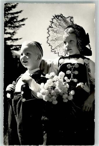 Foto AK Sonntagstracht Kinder Foto Gyger