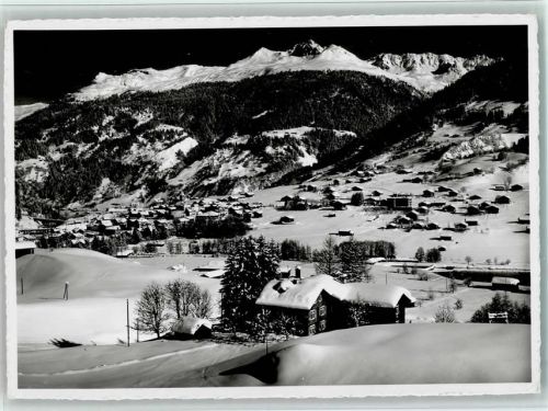 7250 Klosters - Blick nach Klosters mit Pension Villa Daheim Winteraufnahme