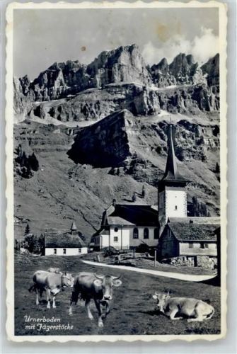8751 Urnerboden Foto AK Jägerstöcke Kühe Kirche