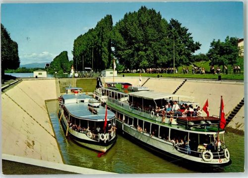 4302 Augst BL - Personenboote in der Schleuse