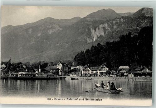 3855 Brienz BE - Bahnhof Schiffsstation Hotel Kreuz Raddampfer
