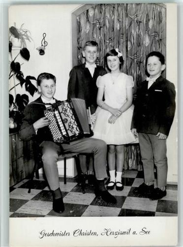 Hergiswil b. Willisau Geschwister Christen - Akkordeon Motiv Schweiz 1963 Foto AK