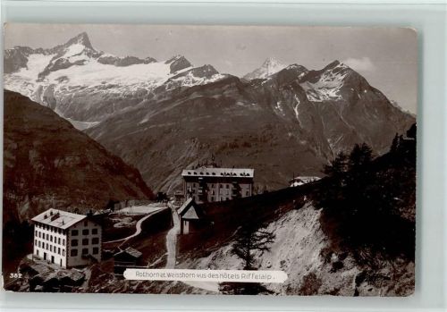 Riffelalp - Rothorn et Weisshorn vus des Hotel Riffelalp