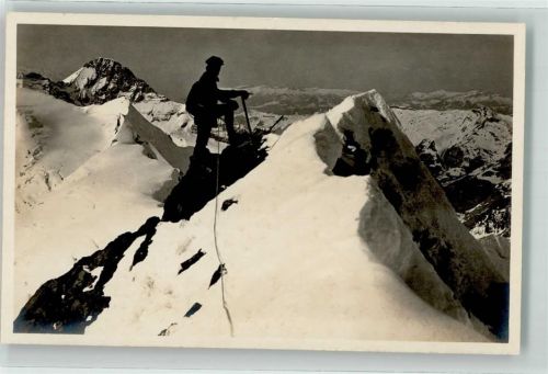 Finsteraarhorn Foto AK Eiger Foto Gaberell Bergsteiger