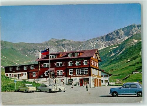 9497 Triesenberg - Alpen Hotel 1605 m Gasthaus Fahne Blau Rot Autos Berge
