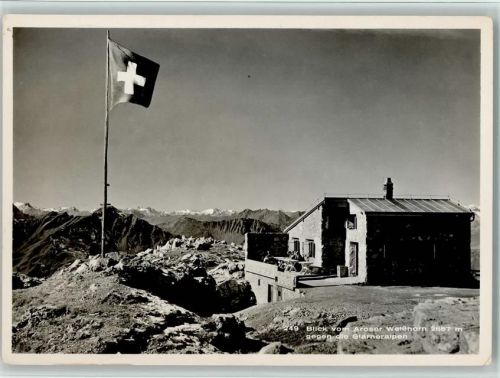 Weisshorn Arosa - Weisshorn Kulm Hütte schweizer Flagge