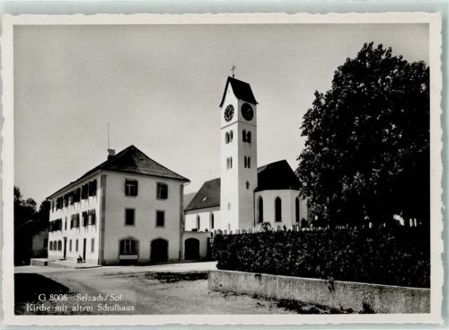 2545 Selzach - Kirche mit altem Schulhaus