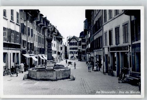 2520 La Neuveville - Rue du Marche Brunnen