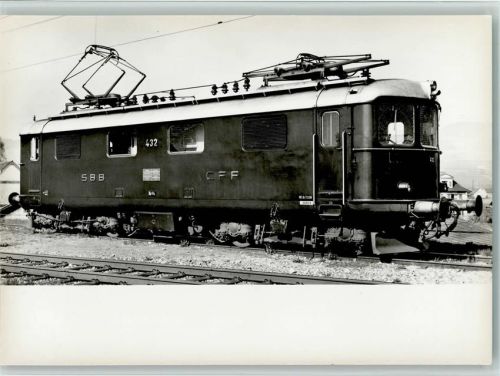 Leichte Schnellzuglokomotive Re 4/4 427-450