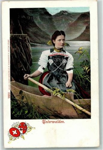 Unterwaldner Trachtenmädchen