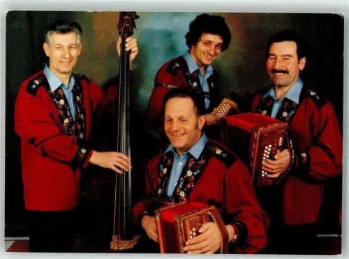 8645 Jona - Schwyzerörgeli-Trio Echo vom Bachtel