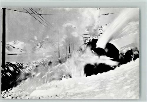 Berninabahn - Schneeschleudermaschine Winteraufnahme