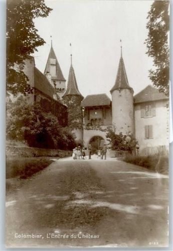 2013 Colombier NE - Eingang zum Schloss