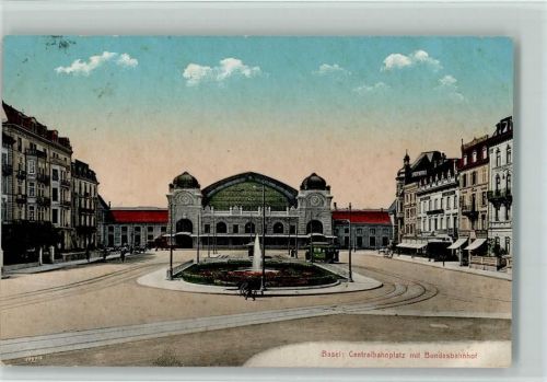 Basel Bâle Centralbahnplatz mit Bundesbahnhof Springbrunnen Bahnhof Schweiz