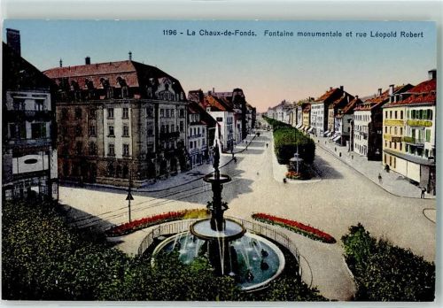 2300 La Chaux-de-Fonds - Fontaine monumentale rue Léopold Robert