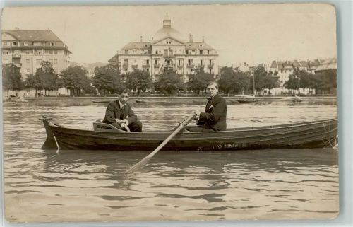 Zürichsee Privatfoto AK 2 junge Männer im Ruderboot
