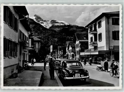 9470 Buchs SG Gebrauchsspuren Bahnhofstraße mit Margelkopf