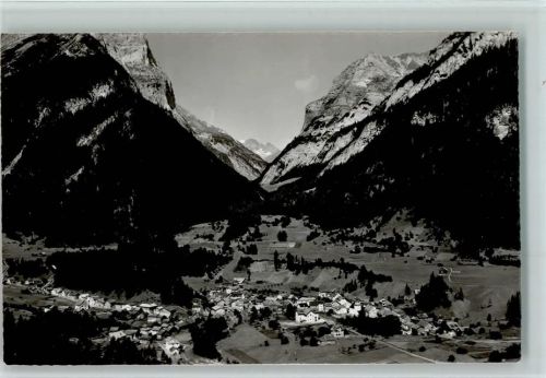 7315 Vättis - Gesamtansicht mit Sardona Foto Fetzer