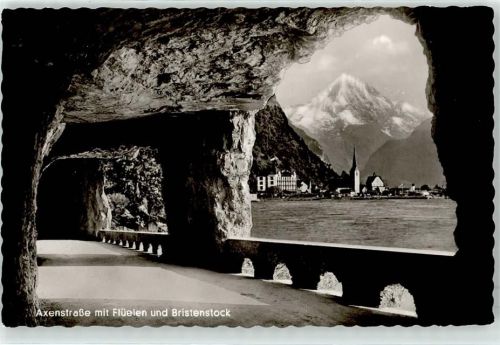 6454 Flüelen - Axenstraße Bristenstock