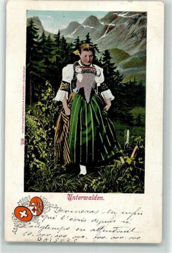 Unterwalder Trachtenfrau