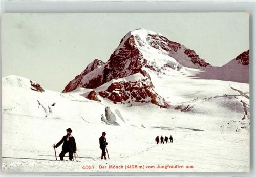Mönch BE - Wandergruppe im Schnee