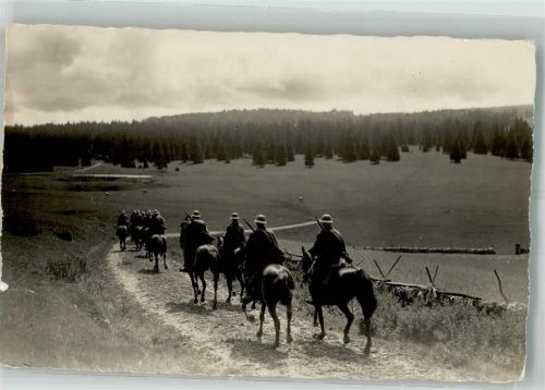 Kavallerieeinheit auf dem Marsch Fotograf Freudiger Militär Schweiz Foto AK