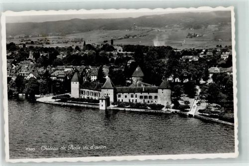 1180 Rolle - Schloss Fliegeraufnahme