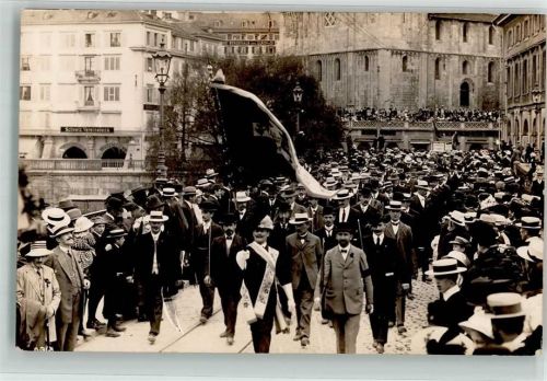 Gebrauchsspuren Foto AK Festzug