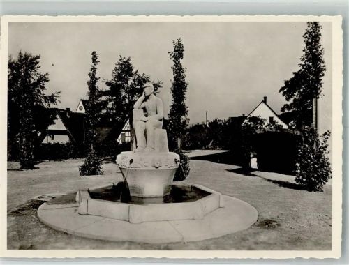8192 Glattfelden Foto AK Denkmal Grüne Heinrich Brunnen