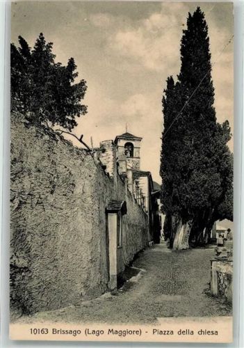 6614 Brissago - Kirchplatz