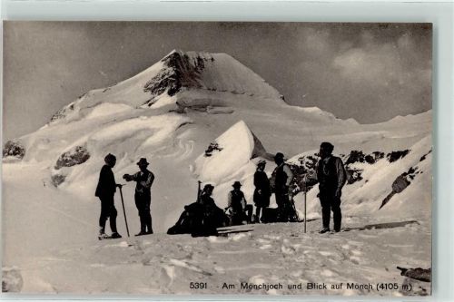 Mönch BE - Wandergruppe beim Rast