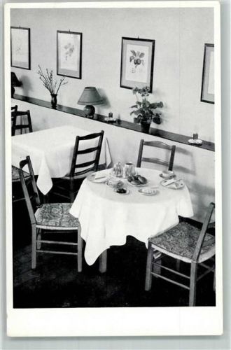 8000 Zürich - Hotel Neues Schloss Gaststube Gedeckter Tisch