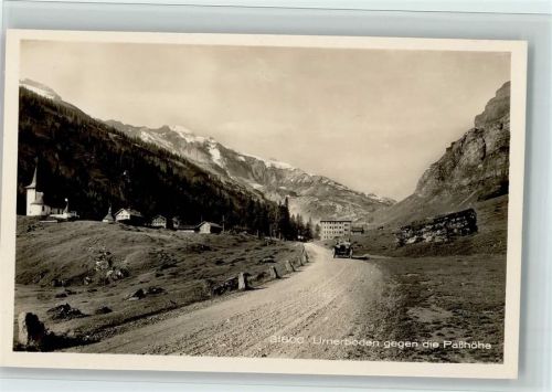 8751 Urnerboden - gegen die Passhöhe Oldtimer