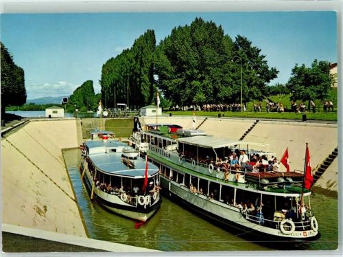 4302 Augst BL - Personenboote in der Schleuse Augst