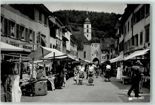 4242 Laufen - Marktszene Kinderwagen