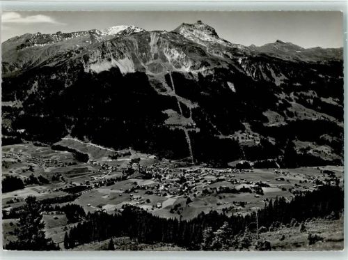 7250 Klosters - Gesamtansicht mit Gotschnagrat Weissfluhgipfel und Casanna
