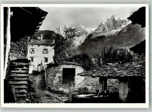 7610 Soglio 1956 Foto AK Dorfbrunnen Bahnpost Zug 84 Feldpost